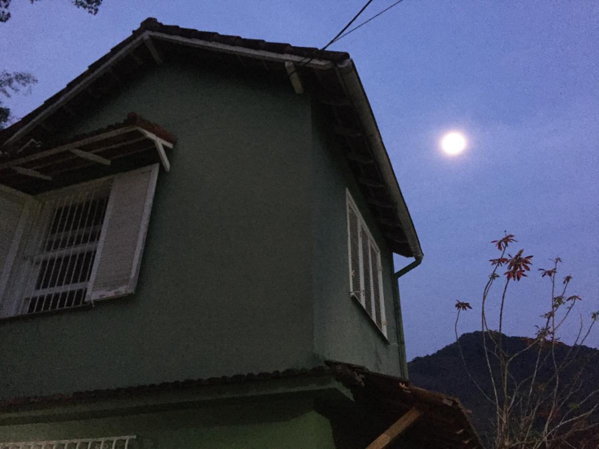 Casa Verde Em Petropolis Hotel Luaran gambar